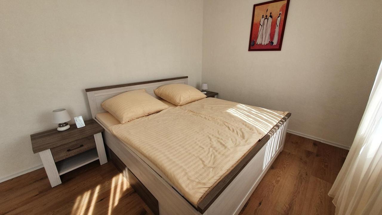 Schoene Aussicht, Wallbox, 70Qm, Kontaktloser Check-In アイゼナハ エクステリア 写真